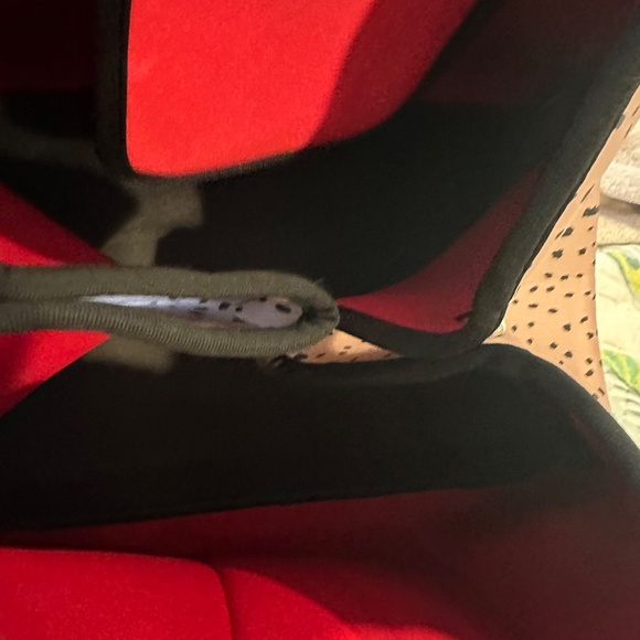 Taylor Gray leopard neoprene expandable tote - Picture 6 of 6